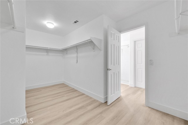 6556 Wells Springs Street, Eastvale CA: https://media.crmls.org/medias/5b4a626c-16b2-40c4-9cdc-42e9ee899879.jpg