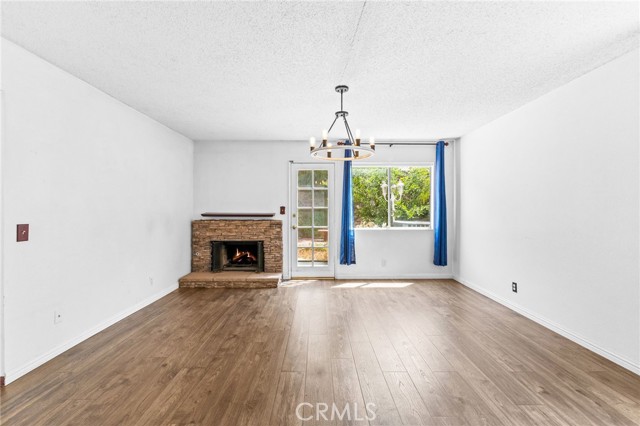589 S Sutter Avenue, San Bernardino CA: https://media.crmls.org/medias/5b4adb39-c70d-480d-babc-4b60147b3fc1.jpg