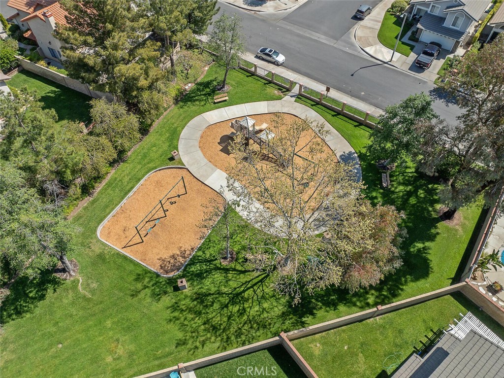https://media.crmls.org/medias/5b4b2d53-4892-4031-b5b0-75da1de12634.jpg?preset=X-Large