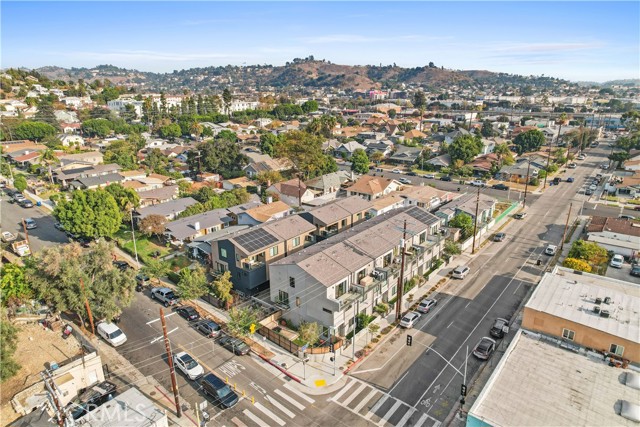 Detail Gallery Image 36 of 37 For 595 W Buntzman Way, Los Angeles,  CA 90065 - 4 Beds | 3/1 Baths