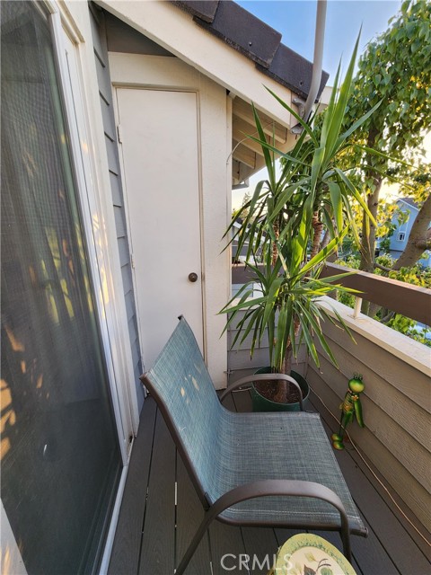 20334 Rue Crevier, Canyon Country CA: https://media.crmls.org/medias/5b4c5255-762e-4d4f-842d-bb713a4d8b16.jpg