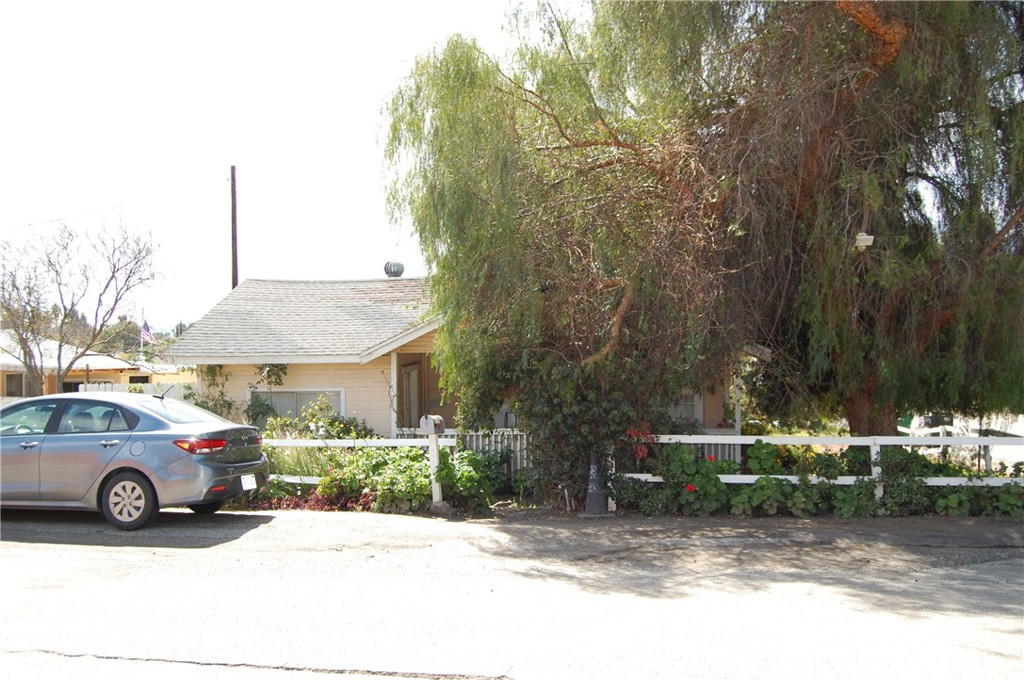 7611 Hillside Street, Corona, CA 92881