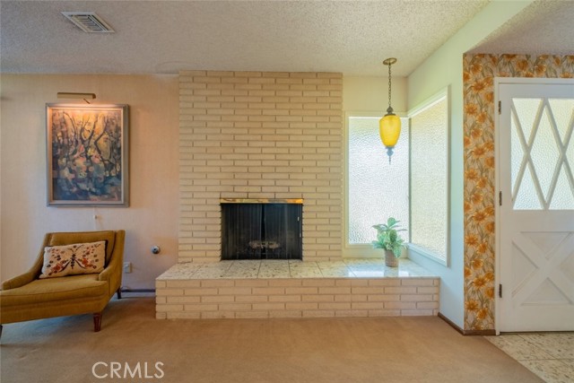 655 Fountain Springs Lane, Glendora CA: https://media.crmls.org/medias/5b4ce8c4-a677-4aed-8066-efb9066f4f17.jpg