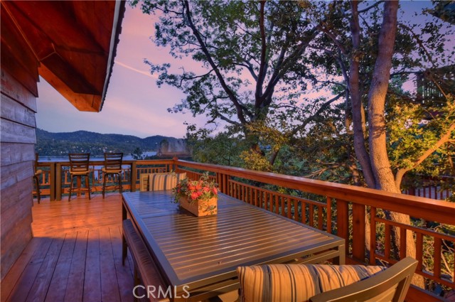 Detail Gallery Image 15 of 70 For 1254 Yosemite Dr, Lake Arrowhead,  CA 92352 - 4 Beds | 2 Baths