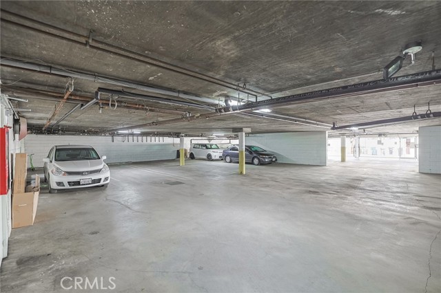 Detail Gallery Image 5 of 22 For 4406 Cahuenga Bld, Toluca Lake,  CA 91602 - – Beds | – Baths
