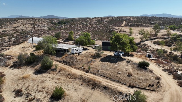 Detail Gallery Image 1 of 12 For 42577 E Benton Rd, Hemet,  CA 92544 - 2 Beds | 2 Baths