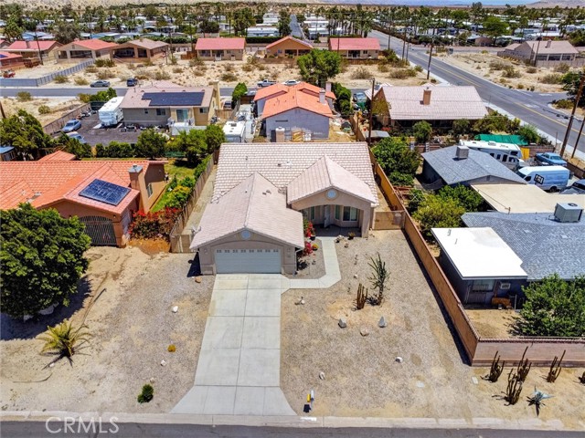 15900 Avenida Atezada, Desert Hot Springs CA: https://media.crmls.org/medias/5b4d0d46-933b-4cee-b34d-f9b1259e660d.jpg