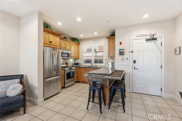 Detail Gallery Image 9 of 47 For 911 Price St #5,  Pismo Beach,  CA 93449 - 1 Beds | 1 Baths