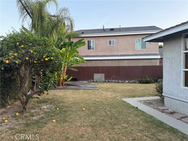 3448 Senasac Avenue, Long Beach CA: https://media.crmls.org/medias/5b4f099c-af4d-4c4b-8483-79d90ece9b1b.jpg