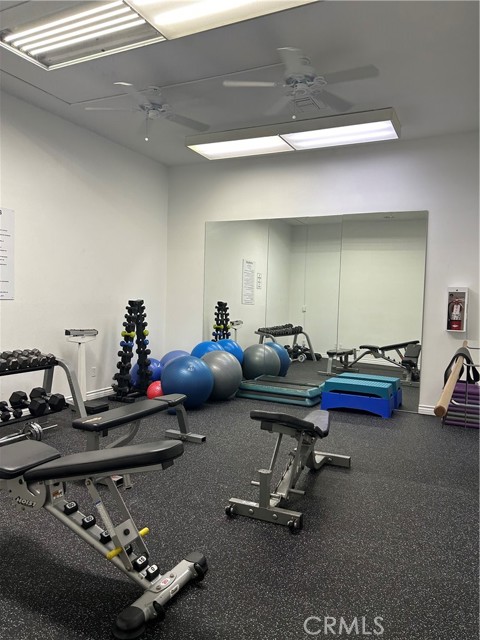 5585 E Pacific Coast, Long Beach CA: https://media.crmls.org/medias/5b4f67e6-8f31-4eb1-b333-4ed6a9ae5900.jpg
