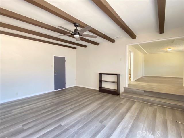 Detail Gallery Image 6 of 14 For 24455 Eucalyptus Ave, Moreno Valley,  CA 92553 - 3 Beds | 1/1 Baths