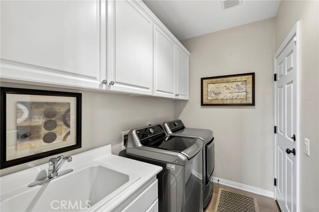 106 Plaza Via Sol, San Clemente CA: https://media.crmls.org/medias/5b508fe9-c5b7-466c-b814-458371eccbfb.jpg