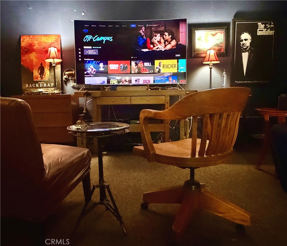 https://media.crmls.org/medias/5b50b4c9-4a94-46ce-892f-036e40c006a9.jpg?preset=X-Large