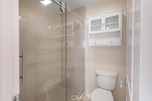 89 E Commonwealth Avenue, Alhambra CA: https://media.crmls.org/medias/5b50e830-c0df-48d4-95e3-b24e030ed4e7.jpg