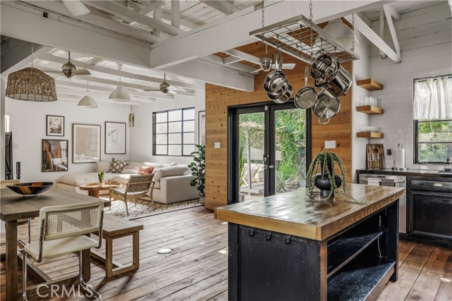 Detail Gallery Image 18 of 45 For 654 S Soto St, Los Angeles,  CA 90023 - 4 Beds | 4 Baths