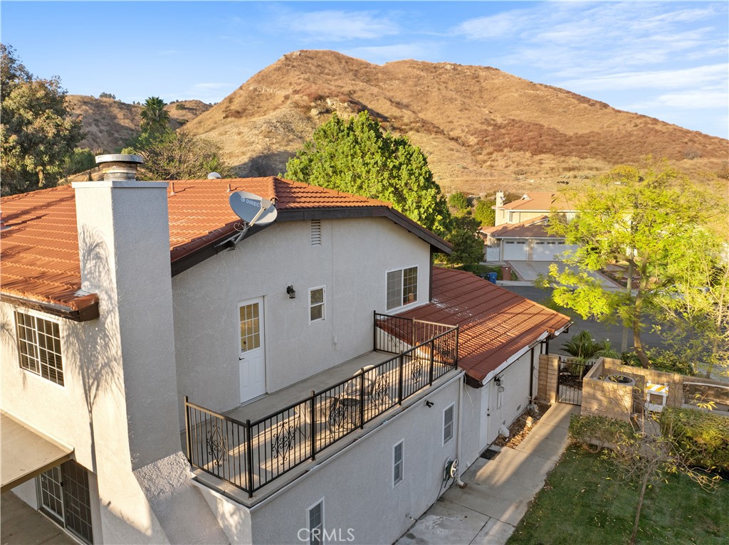 https://media.crmls.org/medias/5b52979a-87d6-4061-9a24-55fa76602d55.jpg?preset=X-Large