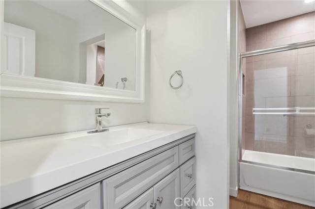 28512 Conejo View Drive, Agoura Hills CA: https://media.crmls.org/medias/5b5382c8-25b3-4b20-a42a-62e56dd3cca9.jpg