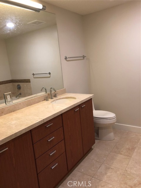3131 Michelson Drive, Irvine CA: https://media.crmls.org/medias/5b540065-6317-4295-a91e-e30b7c50d542.jpg