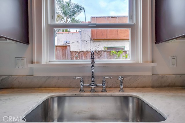 234 Ximeno Avenue, Long Beach CA: https://media.crmls.org/medias/5b54bb2f-0f8f-433d-947d-2a0fb525dcc3.jpg