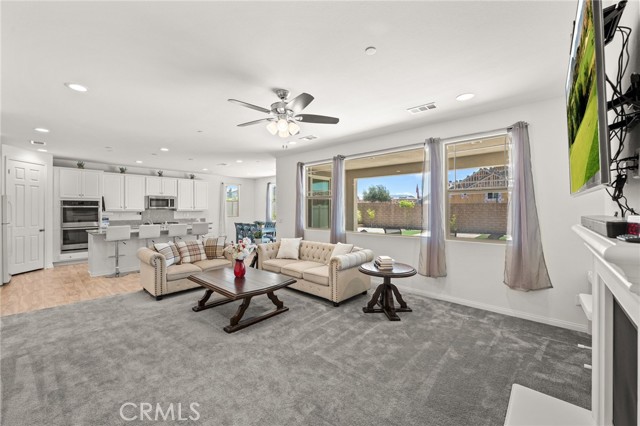 32171 Dymondia Way, Temecula CA: https://media.crmls.org/medias/5b560990-2957-435f-82d3-63d33f0b61eb.jpg