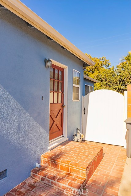 820 Kornblum Avenue, Torrance CA: https://media.crmls.org/medias/5b568ae6-bf32-4cc3-bdc1-1b5dd73349d4.jpg