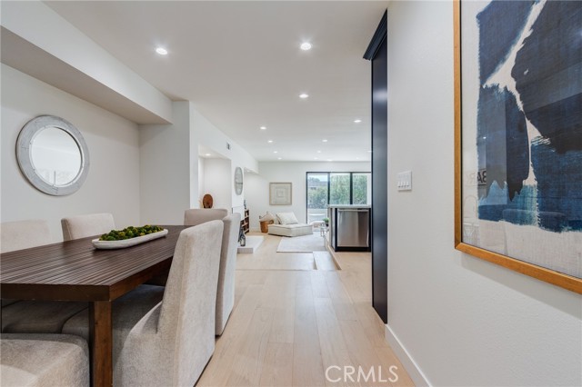 Detail Gallery Image 36 of 74 For 11919 Mayfield, Los Angeles,  CA 90049 - 3 Beds | 3 Baths