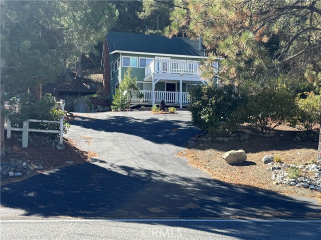 Detail Gallery Image 2 of 57 For 5180 Lone Pine Canyon, Wrightwood,  CA 92397 - 4 Beds | 2 Baths