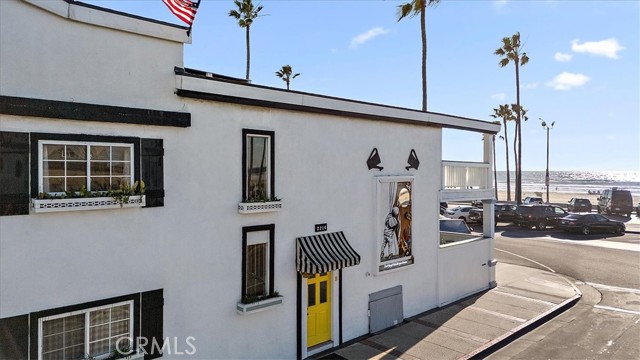 Detail Gallery Image 26 of 27 For 2214 W Oceanfront #B,  Newport Beach,  CA 92663 - 3 Beds | 3 Baths