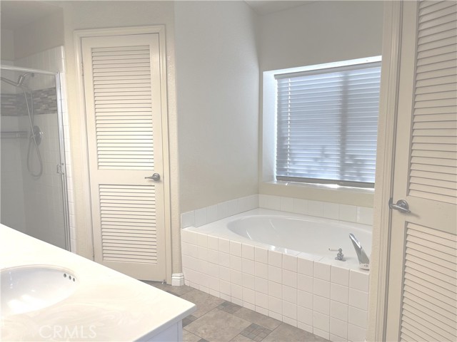 2985 Amber Drive, Corona CA: https://media.crmls.org/medias/5b5957d2-0f81-4421-9067-f27af4a3bf5a.jpg