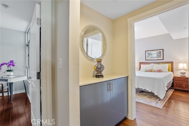 Detail Gallery Image 33 of 49 For 332 S Oxford Ave #105,  Los Angeles,  CA 90020 - 3 Beds | 2 Baths