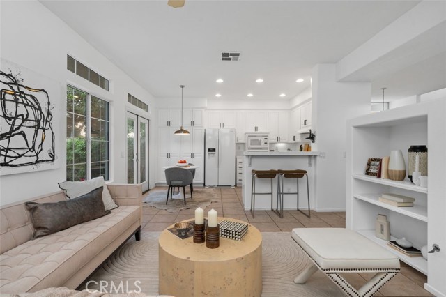 Detail Gallery Image 23 of 36 For 3015 E Avenida De Los Arboles, Thousand Oaks,  CA 91362 - 3 Beds | 2/1 Baths