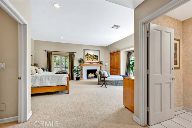 10302 Broadview Place, North Tustin CA: https://media.crmls.org/medias/5b5c3681-c4d8-4420-925e-d4e195805862.jpg