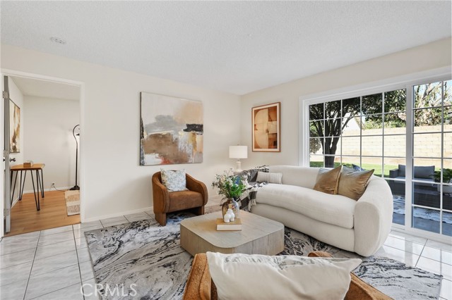 Detail Gallery Image 19 of 55 For 12547 Yosemite, Cerritos,  CA 90703 - 4 Beds | 3 Baths