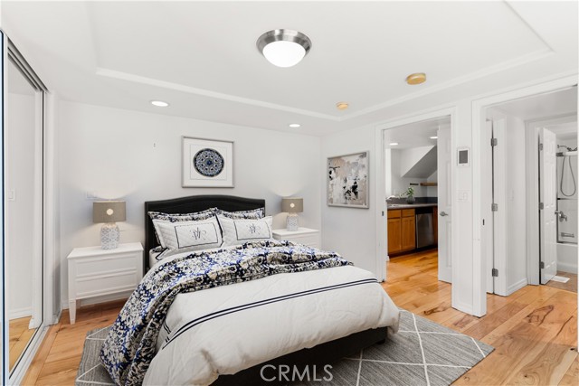 45 Drake Street, Newport Beach CA: https://media.crmls.org/medias/5b5d39cf-8a01-49b3-936f-01abc1b5ecb6.jpg