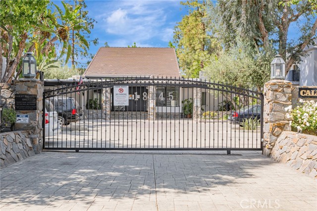 Detail Gallery Image 32 of 34 For 18645 Hatteras St #203,  Tarzana,  CA 91356 - 1 Beds | 1 Baths