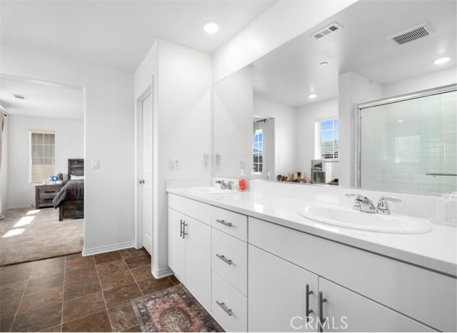 Detail Gallery Image 30 of 50 For 2502 Gunner Ridge Way, Rialto,  CA 92377 - 3 Beds | 2/1 Baths