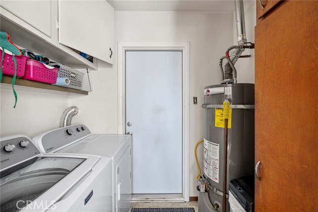 618 Prospect inside laundry room