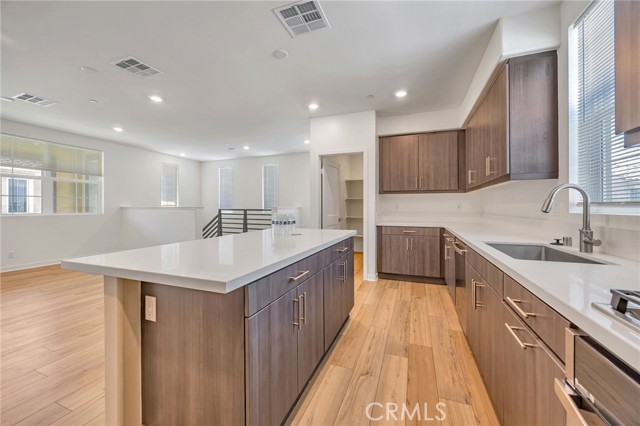 8227 Traveller Street, Chino CA: https://media.crmls.org/medias/5b5e2d67-7176-4d2b-b9d2-ce50dde268bd.jpg
