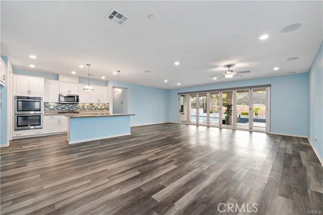 Detail Gallery Image 16 of 42 For 32847 Bachelor Peak St, Winchester,  CA 92596 - 4 Beds | 3 Baths