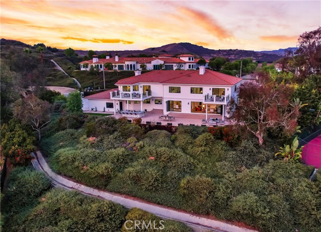 Detail Gallery Image 3 of 64 For 3010 Eminencia Del Norte, San Clemente,  CA 92673 - 6 Beds | 5/1 Baths