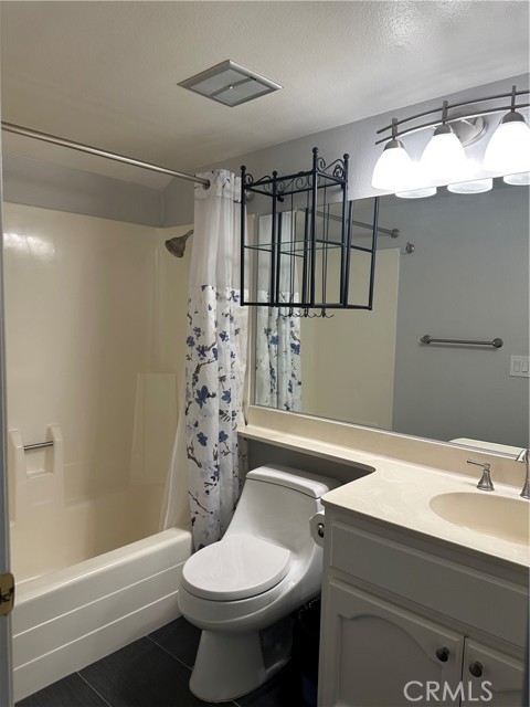 Detail Gallery Image 30 of 52 For 951 S Park Rim Cir, Anaheim Hills,  CA 92807 - 3 Beds | 2 Baths