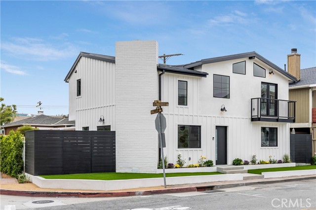 526 Longfellow Avenue, Hermosa Beach, California 90254, 3 Bedrooms Bedrooms, ,3 BathroomsBathrooms,Residential,Sold,Longfellow,SB23070264