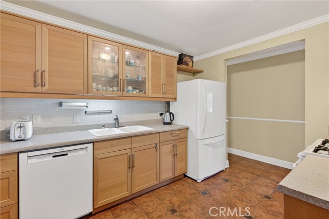 Detail Gallery Image 13 of 31 For 10353 Oro Vista, Sunland,  CA 91040 - 2 Beds | 2 Baths