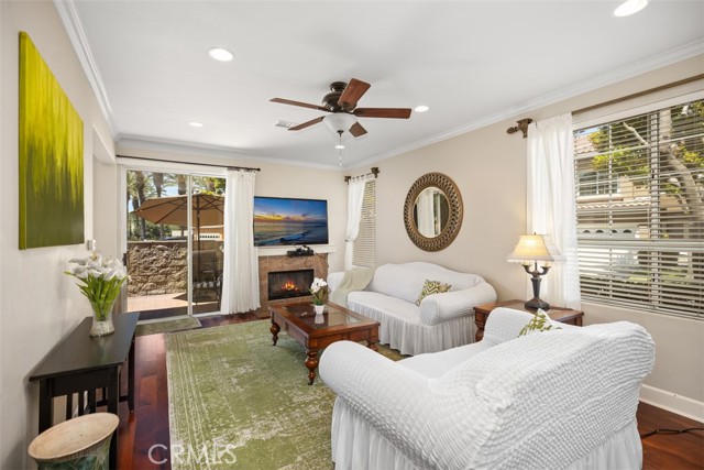 Detail Gallery Image 4 of 21 For 180 Matisse Cir, Aliso Viejo,  CA 92656 - 4 Beds | 2/1 Baths