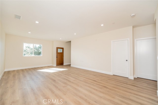 Detail Gallery Image 18 of 44 For 11186 Vernon Ave a,  Chino,  CA 91710 - 5 Beds | 3 Baths