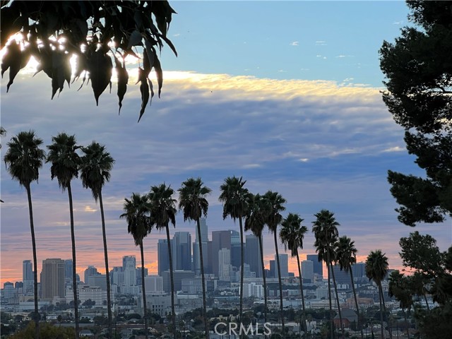 Detail Gallery Image 2 of 20 For 3800 Lincoln High Pl, Los Angeles,  CA 90031 - 3 Beds | 2 Baths