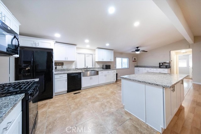 33922 Windmill, Wildomar CA: https://media.crmls.org/medias/5b635933-675e-408b-8892-3b36840e97c6.jpg