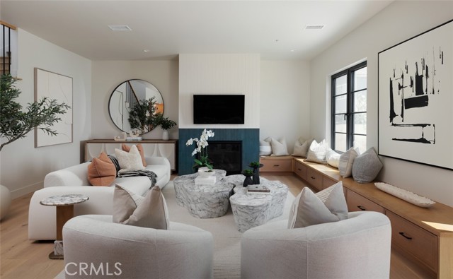1594 Redlands Place, Costa Mesa CA: https://media.crmls.org/medias/5b636a36-5383-4c03-8936-a9501021d194.jpg