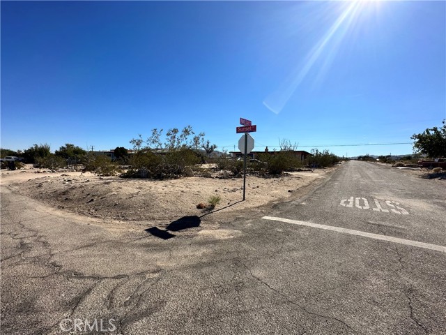 7465 Star Avenue, 29 Palms, California 92277, 1 Bedroom Bedrooms, ,1 BathroomBathrooms,Single Family Residence,For Sale,Star,CV23213880