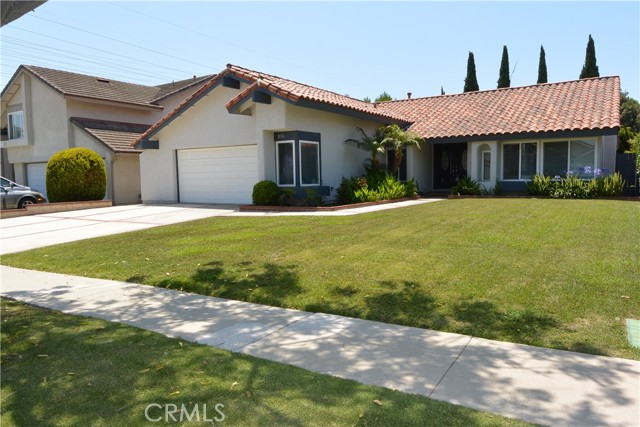 Detail Gallery Image 1 of 15 For 8576 White Fish Cir, Fountain Valley,  CA 92708 - 3 Beds | 2 Baths